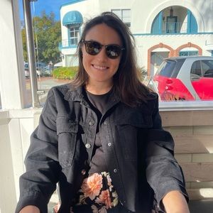 Meet your Posher, Carly